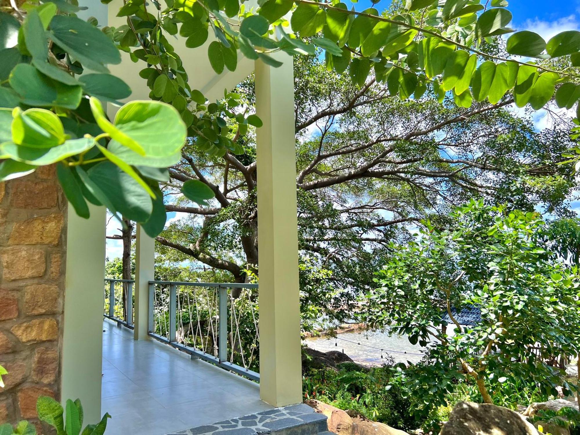 Voyage Phu Quoc Beach Resort Ngoại thất bức ảnh